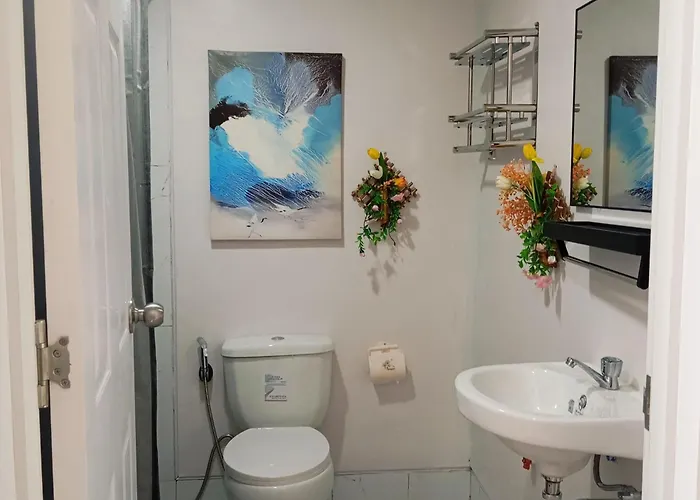 Apartment Airport Nook By Cherry