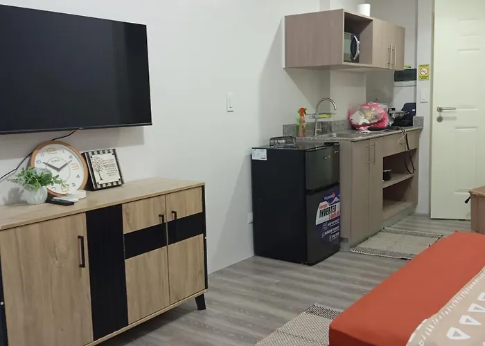 Apartment Airport Nook By Cherry *